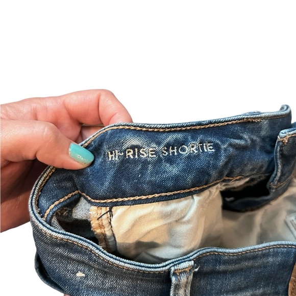 American Eagle Hi-Rise Shortie Distressed Denim Shorts Size 0 - Picture 12 of 13